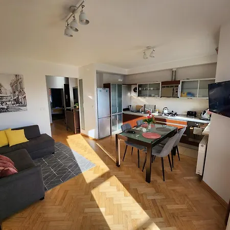 Sloneczny Apartament Bluszczanska Warsaw